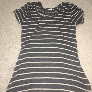 gray and white striped t shirt